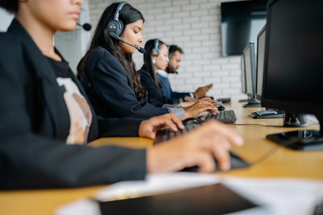 IT Fusion technician providing expert Remote IT Support Florida and onsite server maintenance for local businesses.